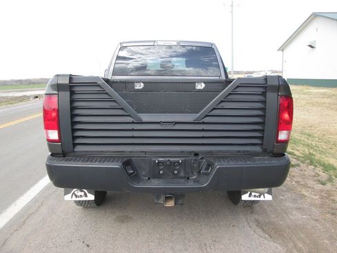 Used 2014 RAM 2500 Tradesman AWD/4WD image 4