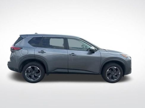 Used 2025 Nissan Rogue SV FWD image 6