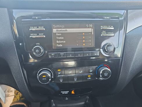 Used 2018 Nissan Rogue Sport S FWD image 18