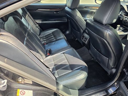 Used 2017 Lexus ES 350 w/ Luxury Package FWD image 31