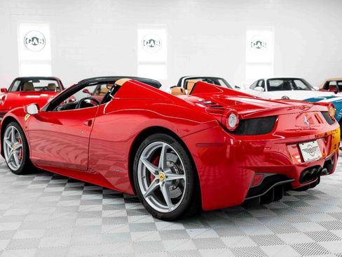 Used 2013 Ferrari 458 Spider RWD image 10