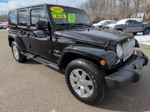 Used 2018 Jeep Wrangler Unlimited Sahara w/ Dual Top Group image 9