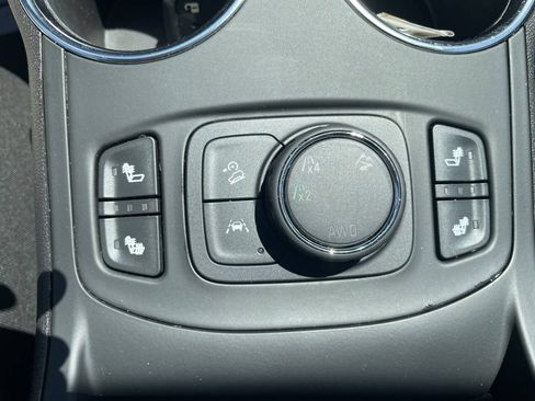 Used 2024 GMC Terrain SLE w/ Driver Convenience Package AWD/4WD image 24