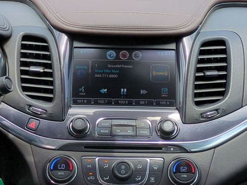 Used 2015 Chevrolet Impala LT w/ Convenience Package FWD image 21