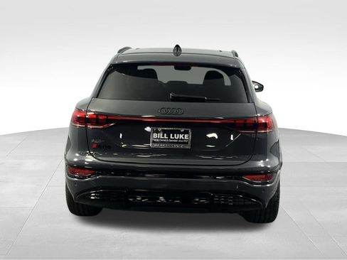 Used 2025 Audi SQ6 e-tron Prestige w/ Black Edition One AWD/4WD image 9
