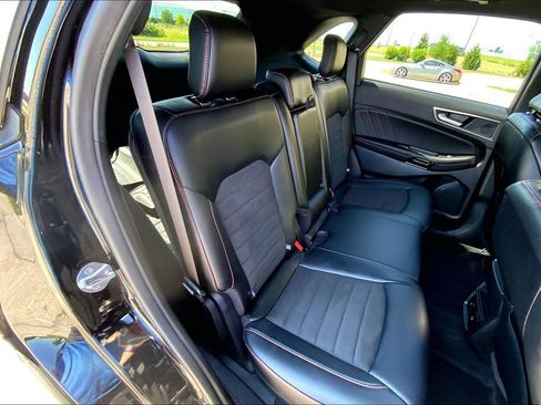 Used 2024 Ford Edge ST-Line AWD/4WD image 25