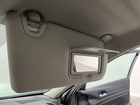 Used 2024 Nissan Altima 2.5 SV image 58