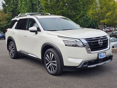 Used 2024 Nissan Pathfinder Platinum