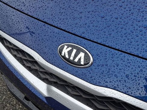 Used 2020 Kia Forte LXS FWD image 40