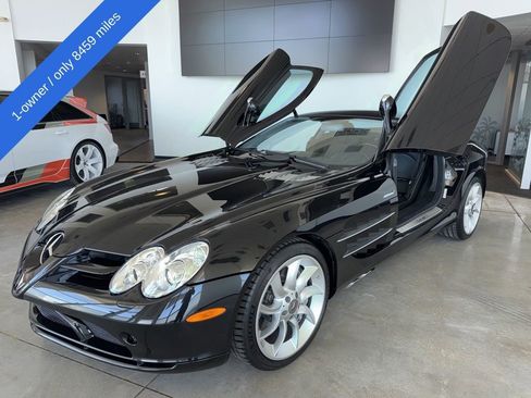 Used 2005 Mercedes-Benz SLR image 2