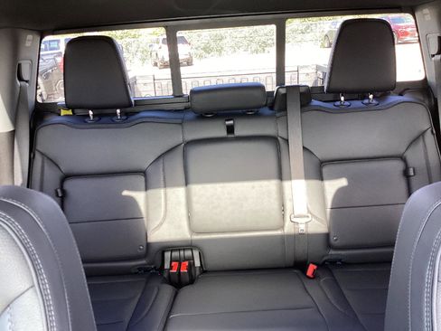 New 2025 GMC Sierra 1500 Denali w/ Denali Reserve Package image 10