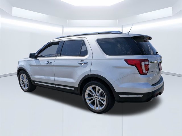 Used 2018 Ford Explorer Limited w/ Equipment Group 301A FWD image 4