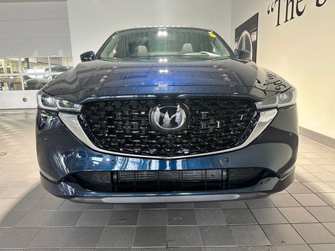 Used 2023 MAZDA CX-5 Signature AWD/4WD image 2