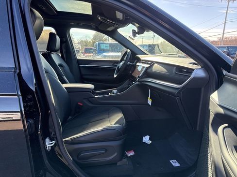 New 2026 Jeep Grand Cherokee Laredo image 29