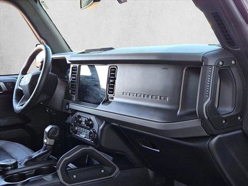Used 2024 Ford Bronco Big Bend image 24