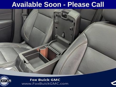 Used 2019 Chevrolet Traverse LT w/ LT Premium Package AWD/4WD image 22