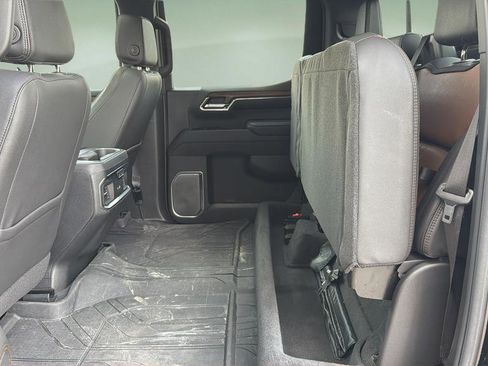Used 2024 Chevrolet Silverado 1500 High Country w/ High Country Premium Package AWD/4WD image 17