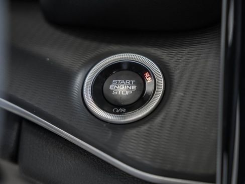 New 2025 Jeep Grand Cherokee 4WD image 24