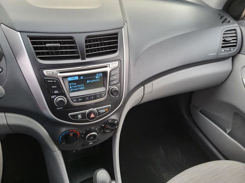 Used 2017 Hyundai Accent SE image 18