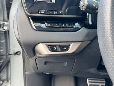 Used 2024 Lexus RX 500h F Sport w/ Convenience Package image 18