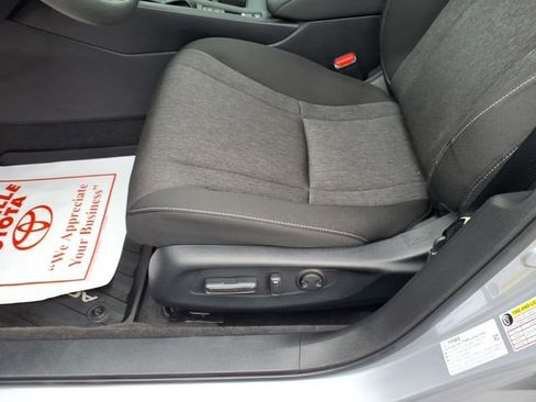 Used 2023 Honda Accord EX image 12