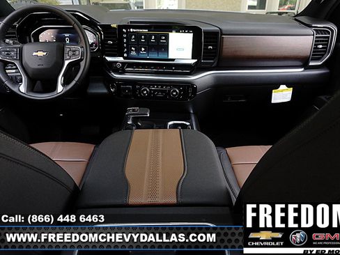 New 2025 Chevrolet Silverado 1500 High Country w/ Technology Package AWD/4WD image 11