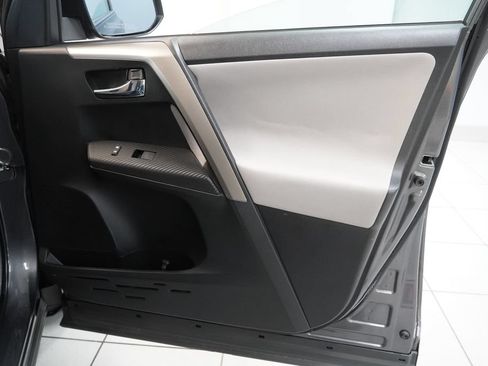Used 2015 Toyota RAV4 XLE AWD/4WD image 31