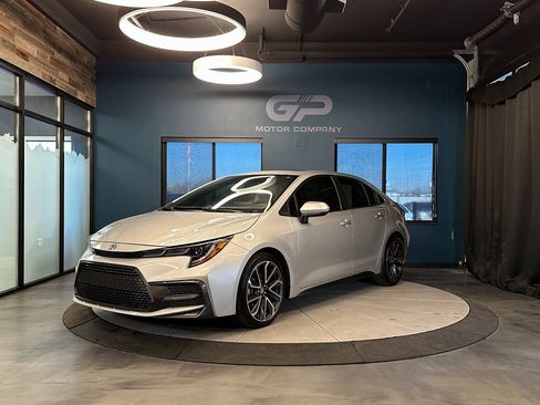 Used 2020 Toyota Corolla SE w/ SE Premium Package image 7