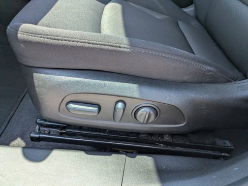 Used 2024 Chevrolet Malibu LT FWD image 11