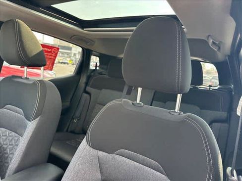 Certified 2025 Nissan Kicks SV w/ SV Premium Package FWD image 19