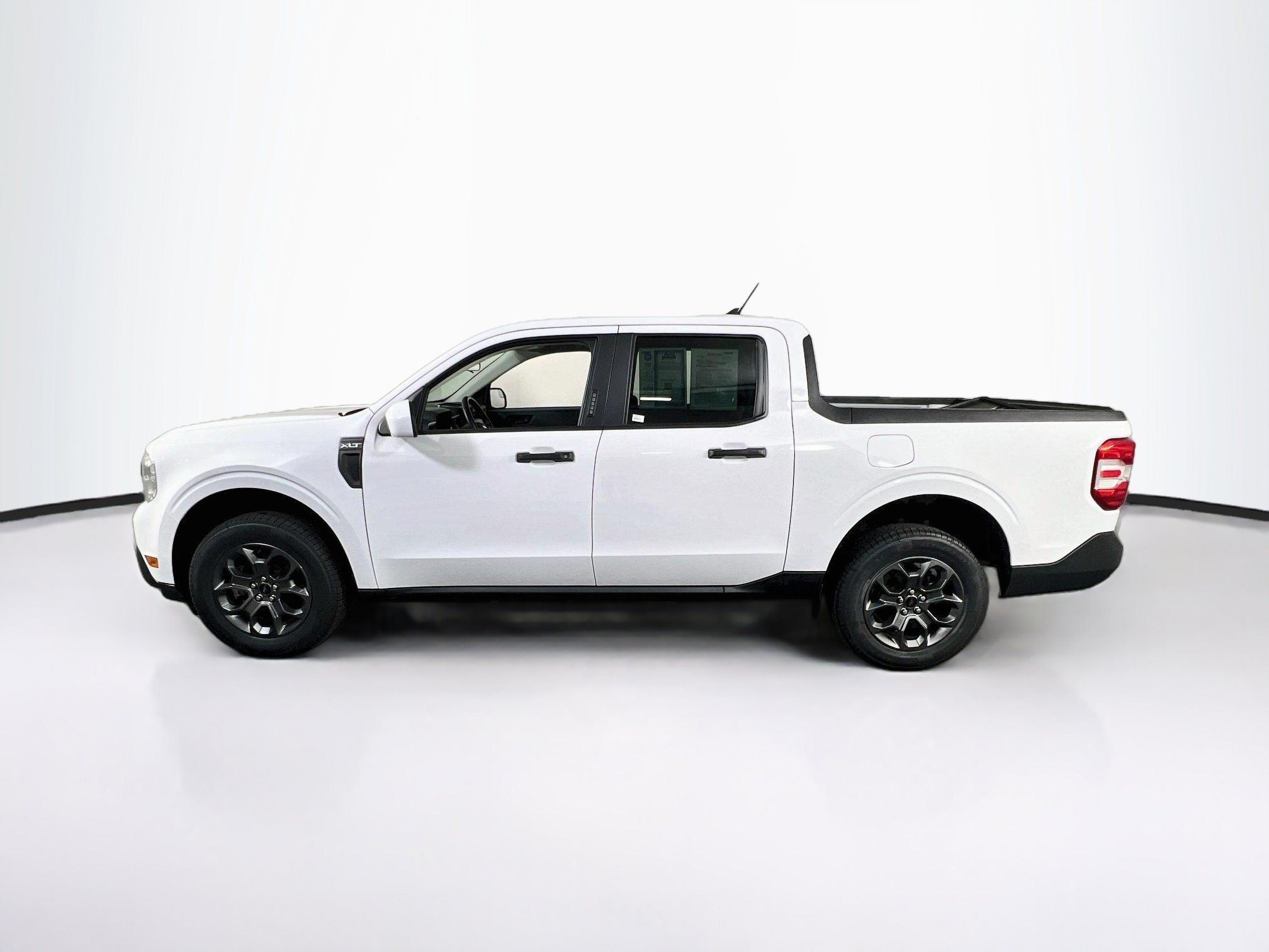 Used 2023 Ford Maverick XLT w/ XLT Luxury Package FWD image 8