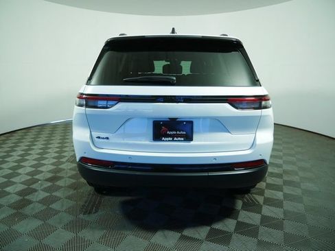 Certified 2023 Jeep Grand Cherokee Altitude AWD/4WD image 6