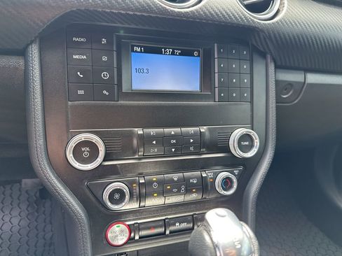 Used 2020 Ford Mustang Convertible image 30