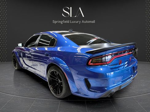 Used 2022 Dodge Charger SRT Hellcat w/ Harman/Kardon Audio Group RWD image 5