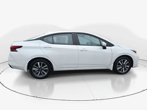 New 2025 Nissan Versa SV w/ Trunk Package FWD image 12