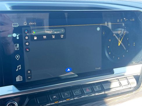 Used 2025 Chevrolet Silverado 1500 LT image 13