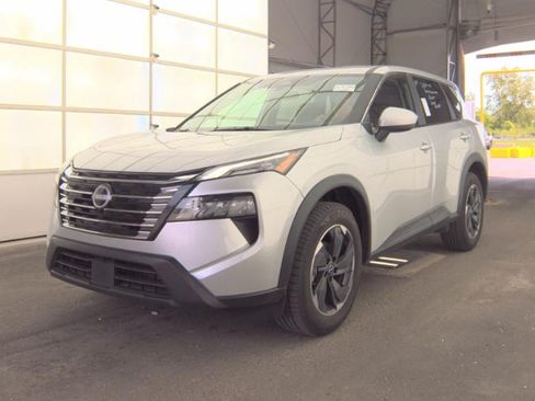 Used 2025 Nissan Rogue SV FWD image 1