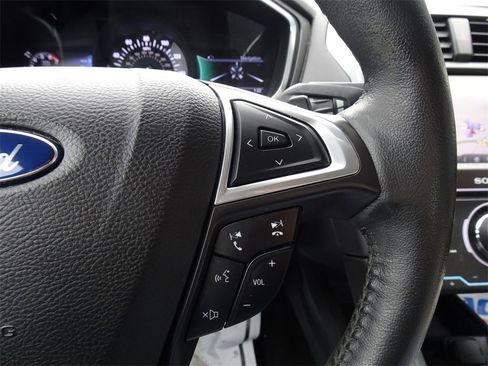 Used 2015 Ford Fusion Titanium image 21