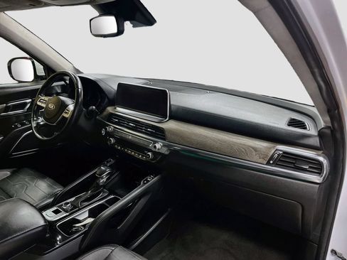 Used 2022 Kia Telluride SX w/ SX Prestige Package AWD/4WD image 32