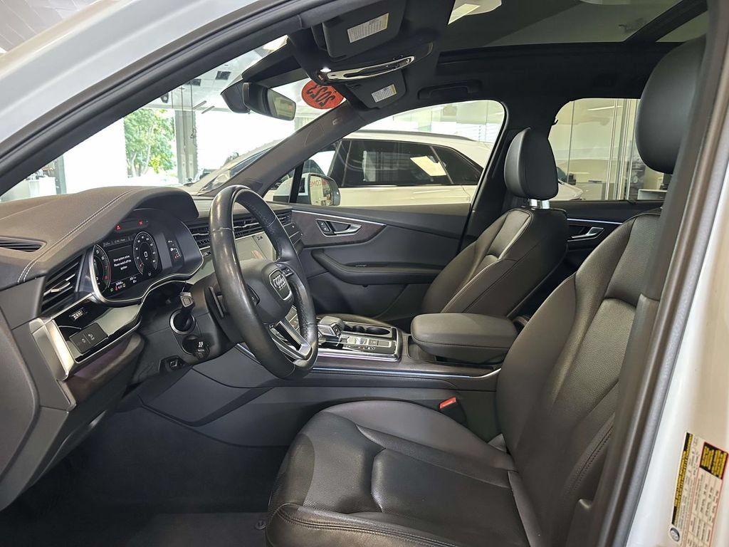 Used 2023 Audi Q7 2.0T Premium Plus w/ Premium Plus Package AWD/4WD image 19