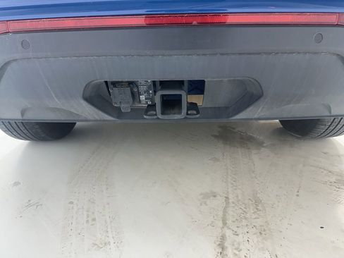 Used 2025 Volkswagen Atlas Cross Sport SE image 39