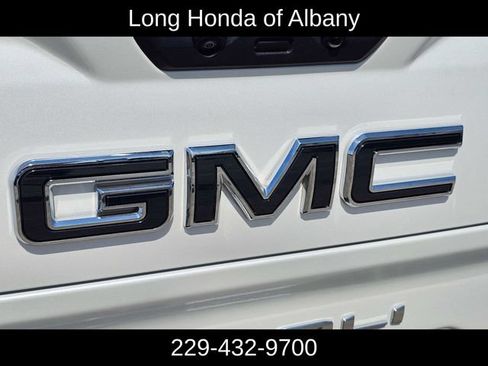 Used 2024 GMC Sierra 1500 Denali Ultimate AWD/4WD image 11