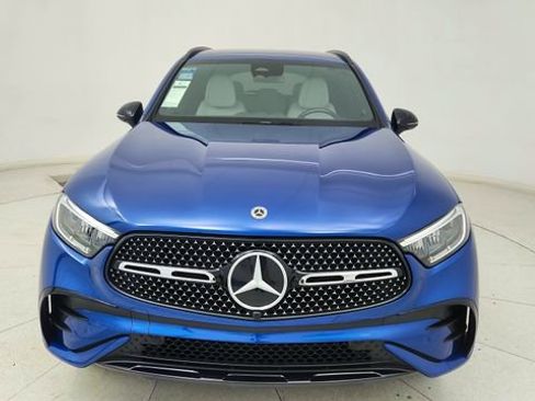 Used 2025 Mercedes-Benz GLC 350e 4MATIC w/ AMG Line image 2