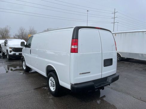 New 2025 Chevrolet Express 2500 Work Van w/ Driver Convenience Package image 5