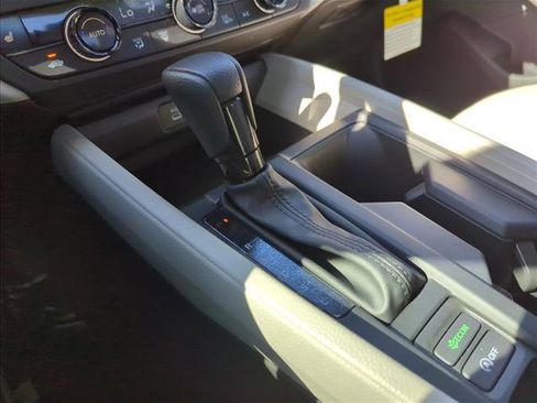 New 2025 Honda Accord SE image 19