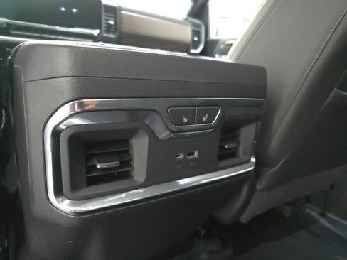 Certified 2022 Chevrolet Silverado 1500 High Country w/ High Country Premium Package image 16