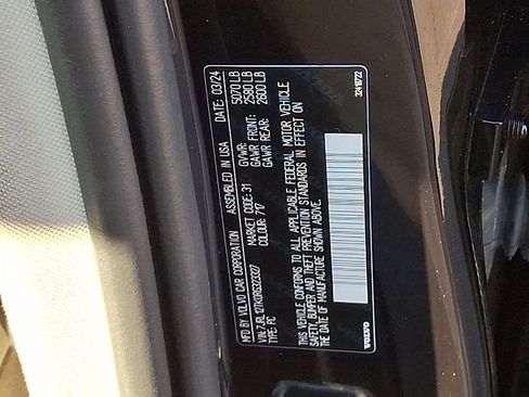 Used 2024 Volvo S60 B5 Core image 33