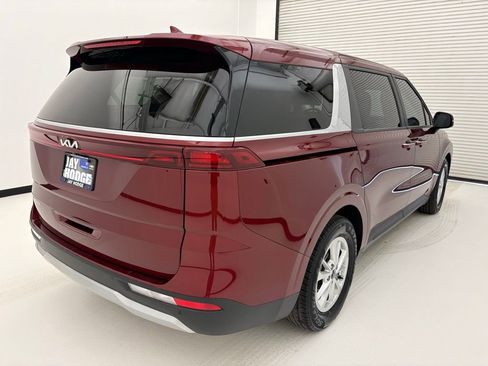 Used 2024 Kia Carnival LX FWD image 20