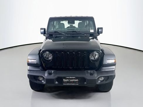 Used 2024 Jeep Wrangler Sport S image 2
