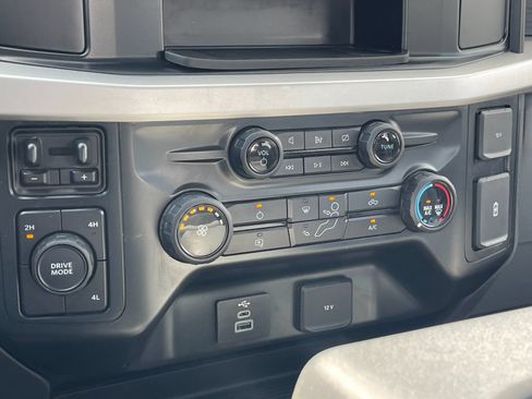 Used 2023 Ford F350 XL AWD/4WD image 21